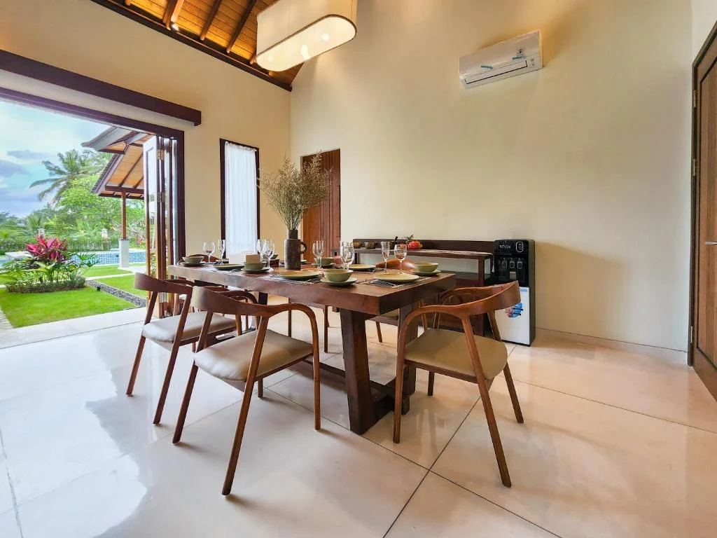 2-Bedroom Villa with Private Pool & Jacuzzi in Ubud — image 19