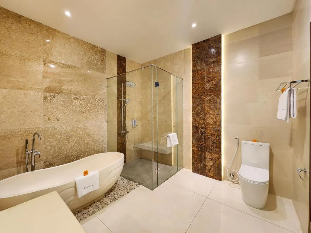 2-Bedroom Villa with Private Pool & Jacuzzi in Ubud — image 18