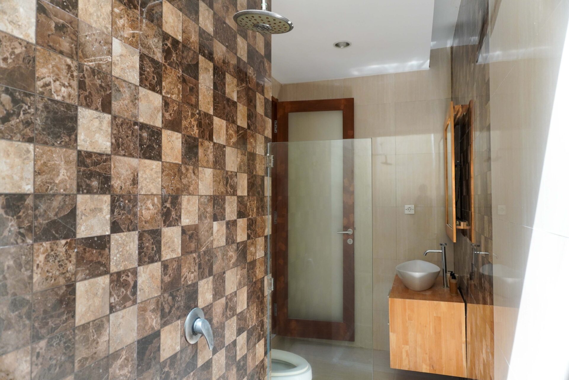 2 Bedroom villa quiet area off Ungasan — image 12
