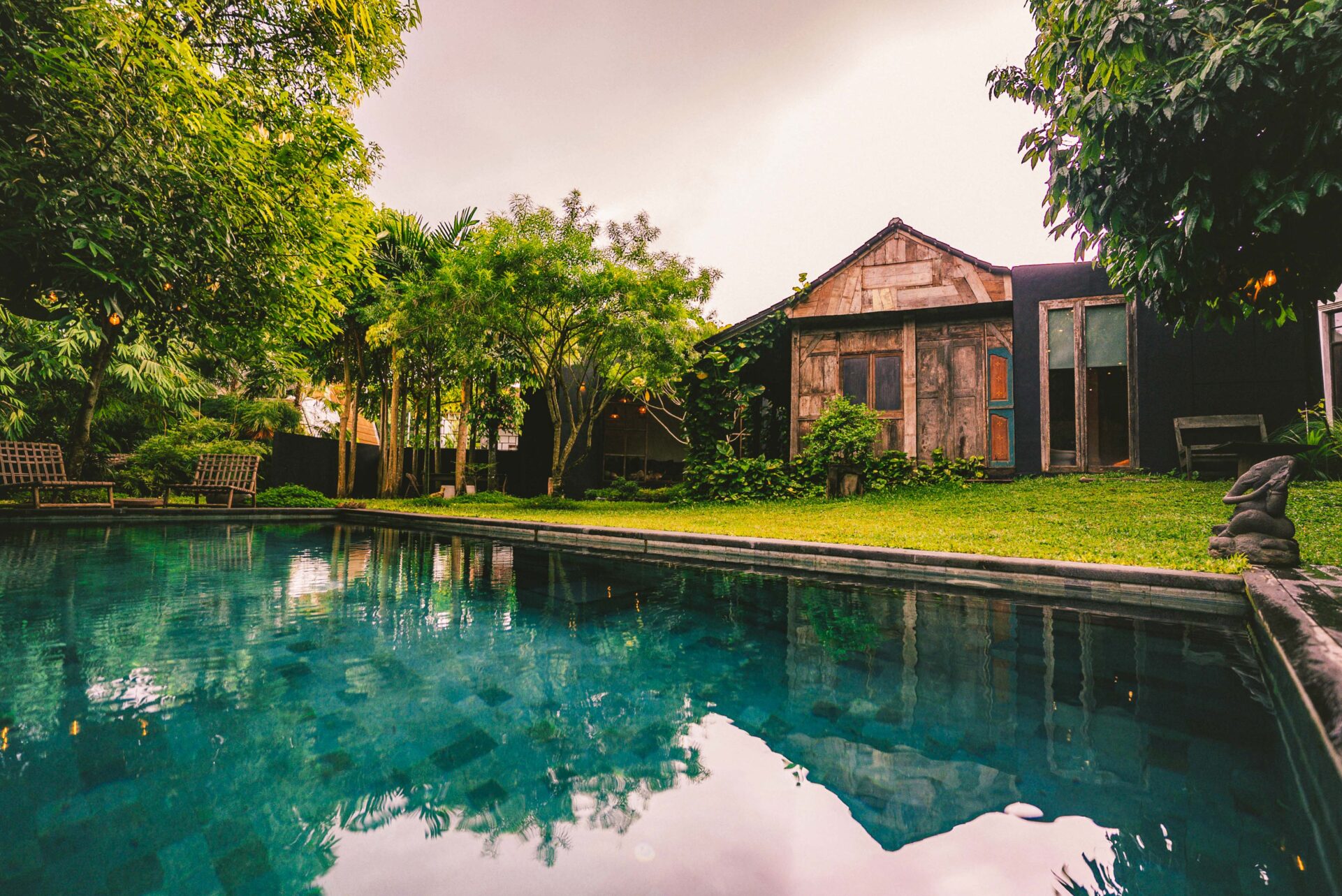 6 bedroom Wabi-Sabi with spacious garden in Pererenan — image 2