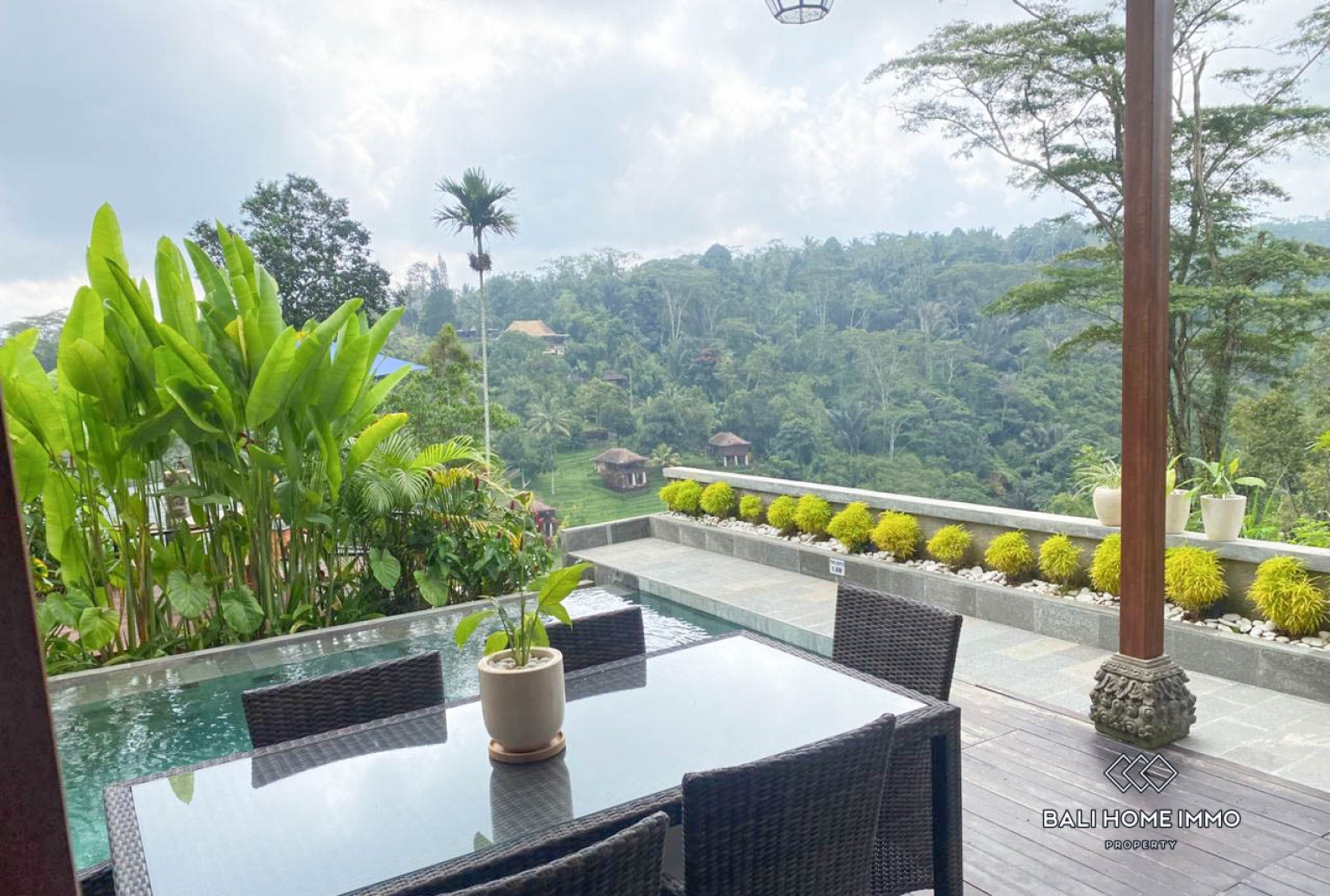 2 bedroom villa with Stunning Valley View for rent in Tegalalang, Ubud — image 11