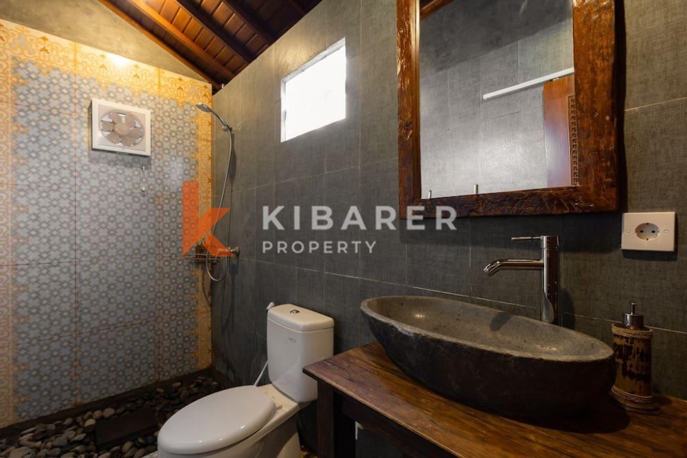 Three Bedroom Authentic Joglo Wooden Villa in Pererenan — image 3