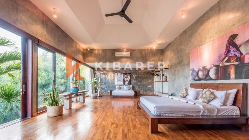 Luxury Five Bedrooms Villa In Quite Area In Umalas — image 9