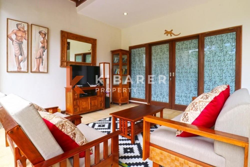 Large 3-Bedroom Villa in Batu Belig — image 8