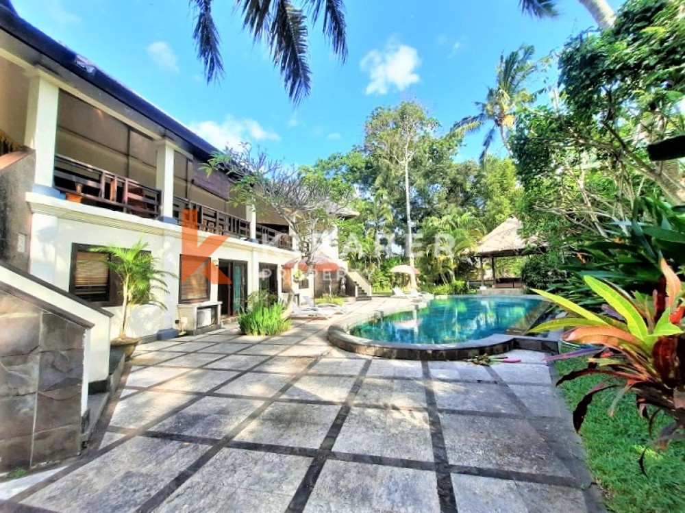 Stunning Five-Bedroom Villa with Great View in Pererenan — image 3