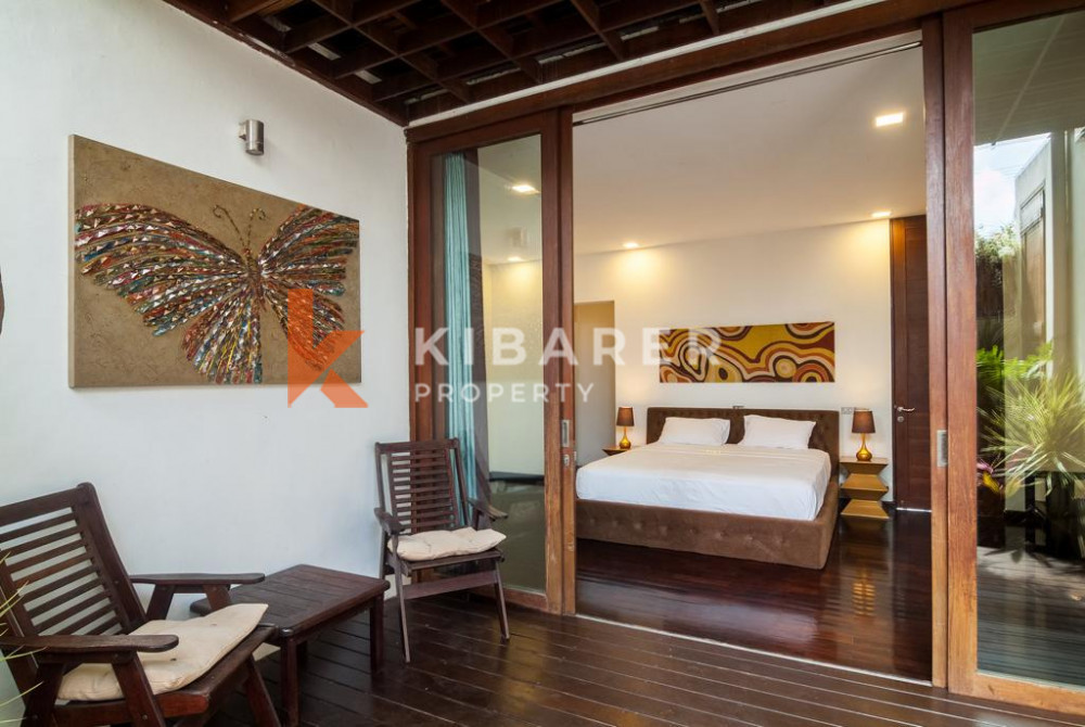 Amazing Design Four Bedrooms Closed Living Villa In Umalas — image 7