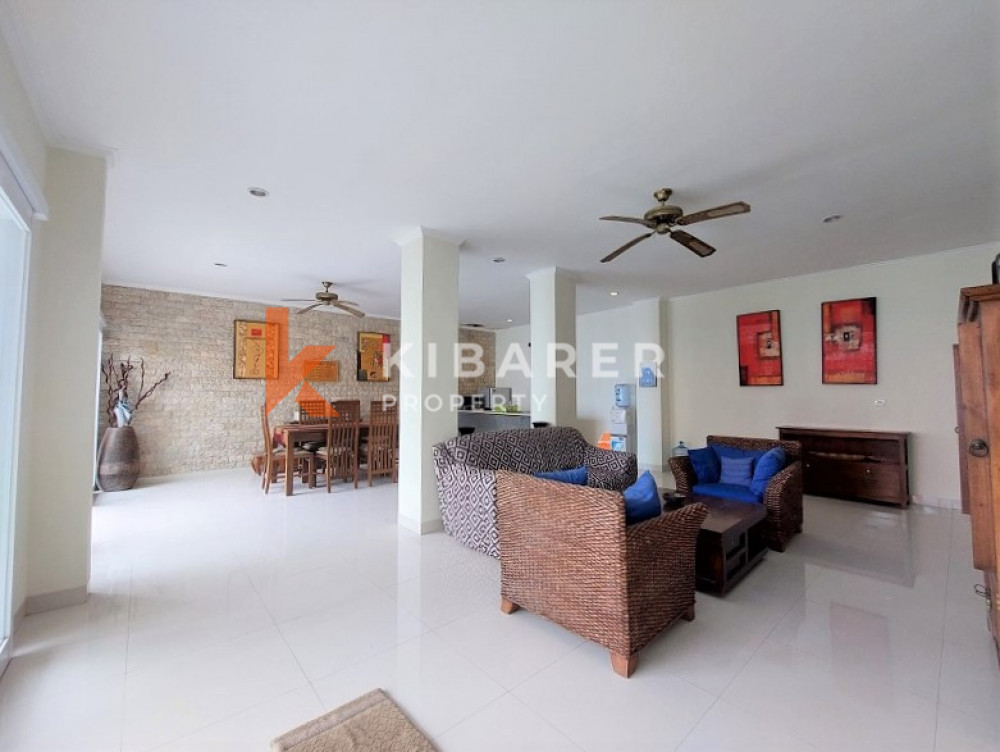 Beautiful Two Bedroom Villa in Seminyak Area — image 4