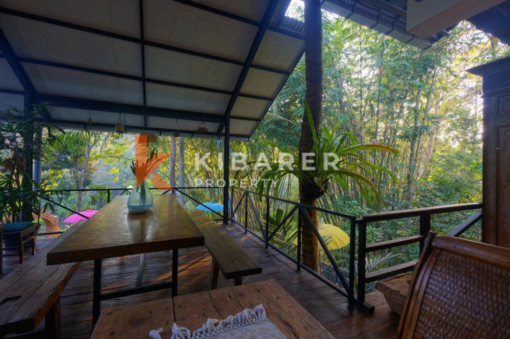 Wonderful Three Bedroom Riverside Villa Situated in Nyanyi — image 19