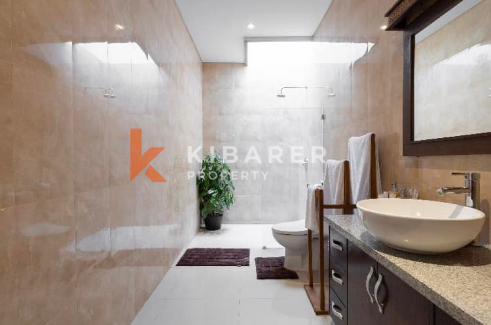 Charming Three-Bedroom Villa in the Quiet Area of Canggu — image 6
