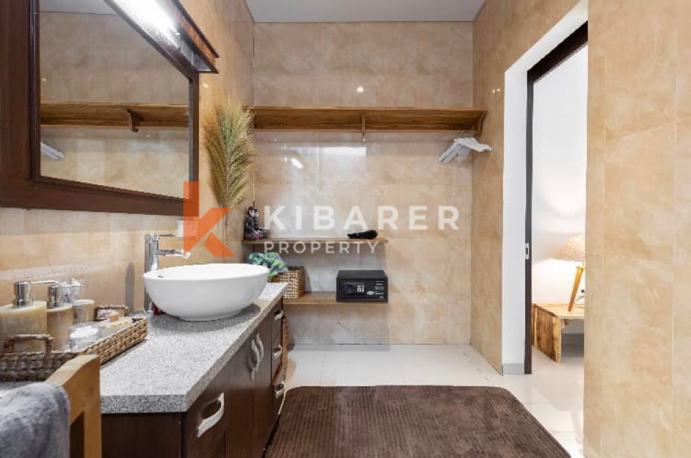 Charming Three-Bedroom Villa in the Quiet Area of Canggu — image 9
