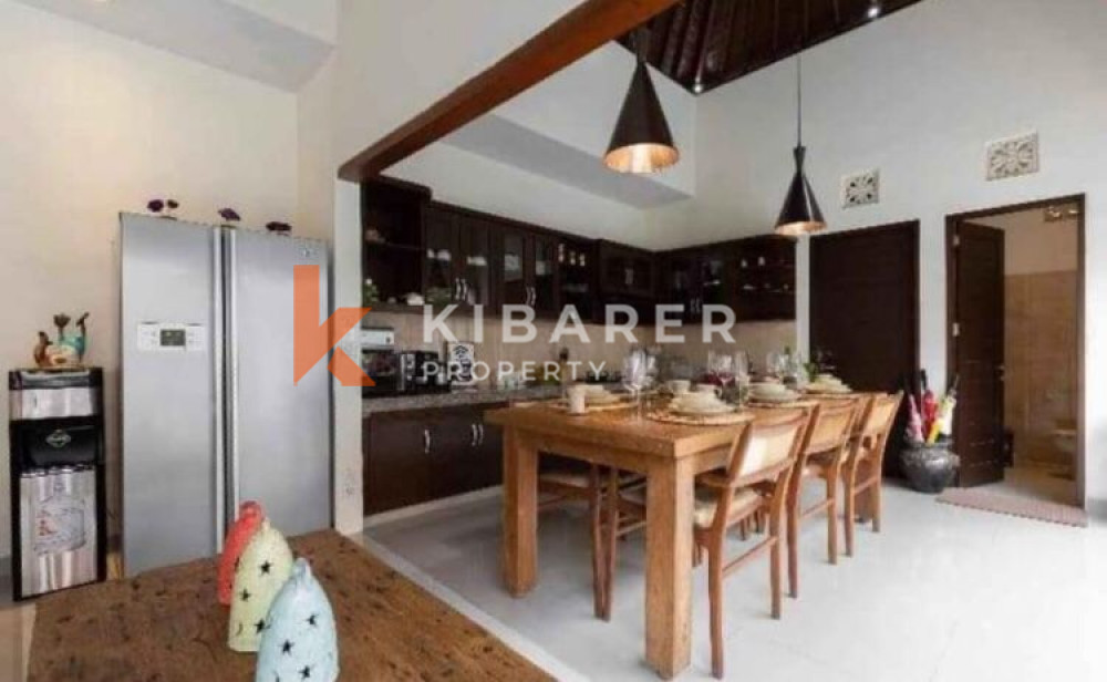 Charming Three-Bedroom Villa in the Quiet Area of Canggu — image 12