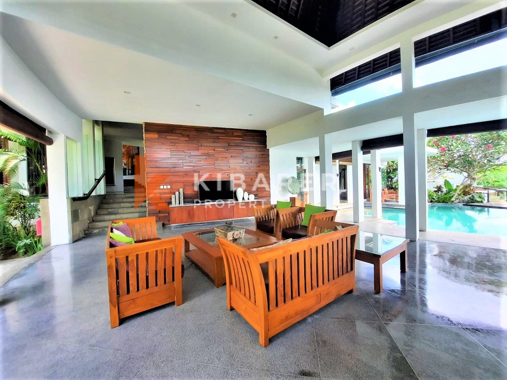 Incredible Four-Bedroom Open Villa Located in Canggu Padonan — image 7