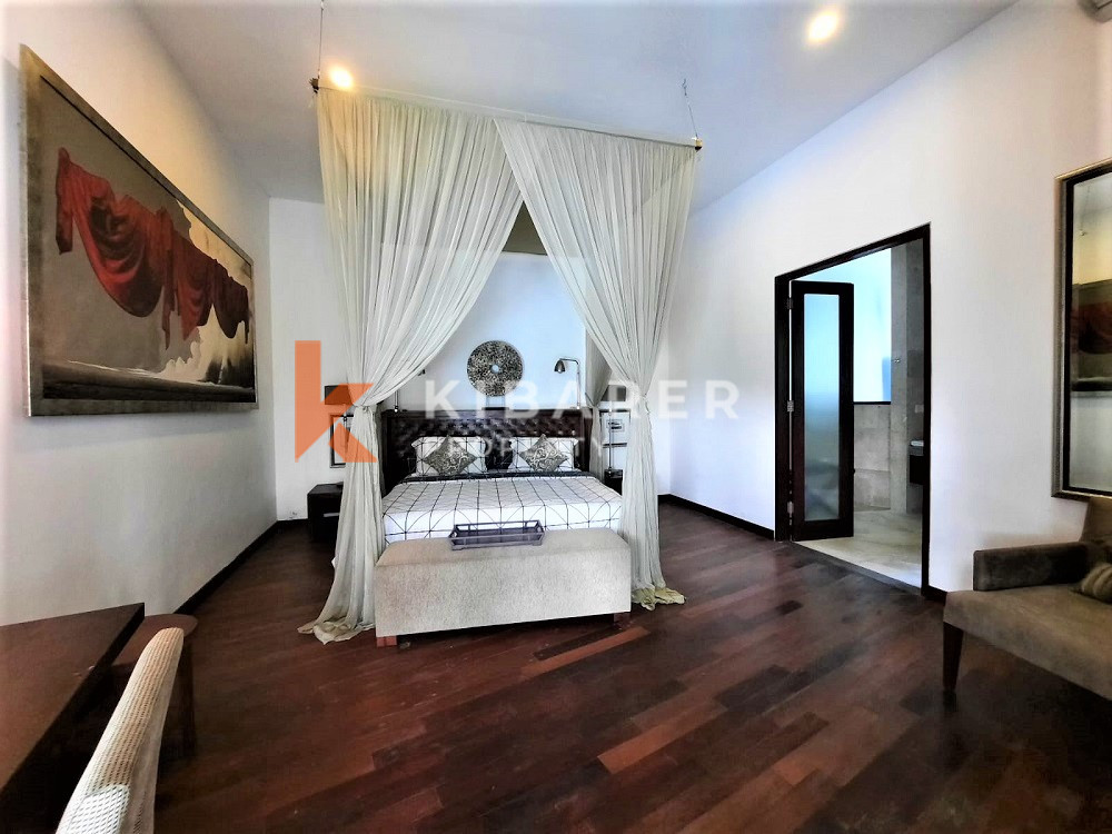 Incredible Four-Bedroom Open Villa Located in Canggu Padonan — image 8