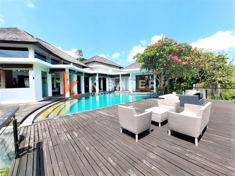 Incredible Four-Bedroom Open Villa Located in Canggu Padonan