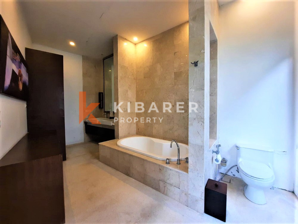 Incredible Four-Bedroom Open Villa Located in Canggu Padonan — image 18