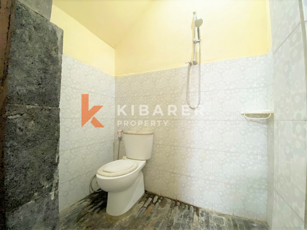 Six Bedroom Guest House For Yearly Rental Situated in Ungasan — image 15