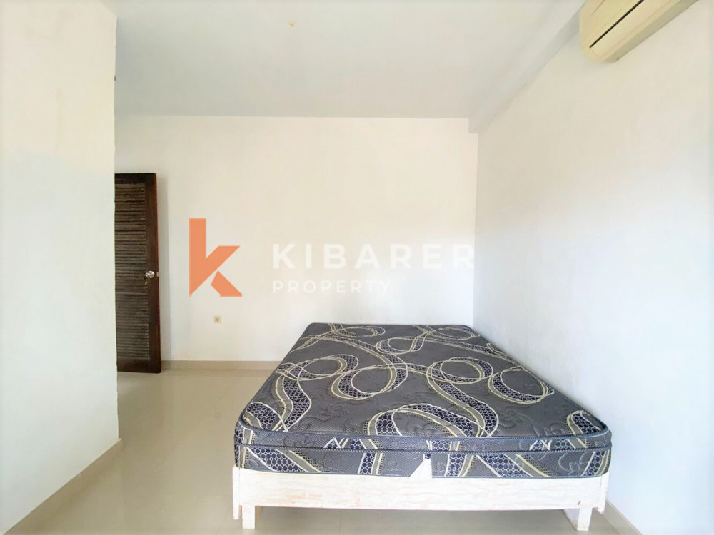 Six Bedroom Guest House For Yearly Rental Situated in Ungasan — image 13