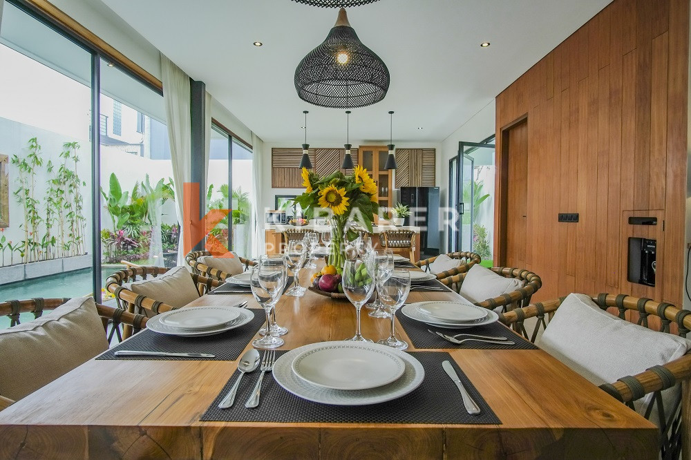 Stunning Three Bedrooms Enclosed Living Villa Walking Distance To Cemagi Beach — image 12