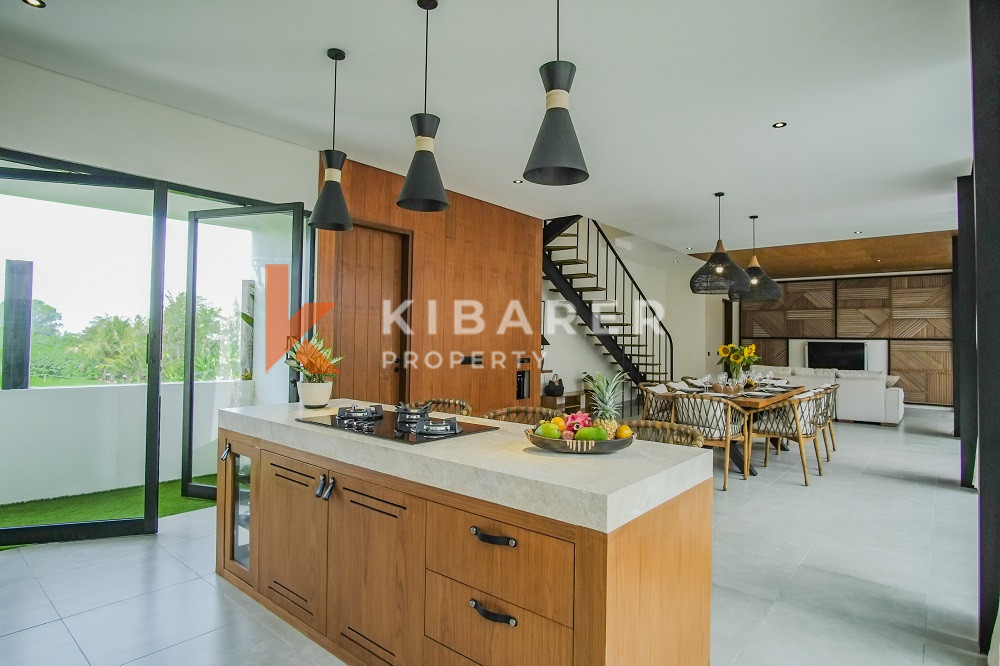 Stunning Three Bedrooms Enclosed Living Villa Walking Distance To Cemagi Beach — image 13