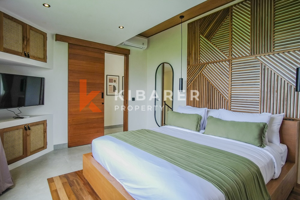 Stunning Three Bedrooms Enclosed Living Villa Walking Distance To Cemagi Beach — image 4
