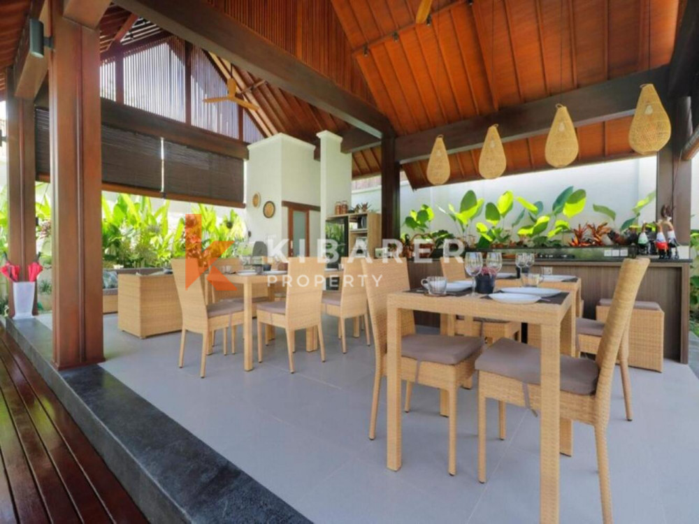 Stunning Four Bedroom Open Living Villa Situated in Ungasan — image 11