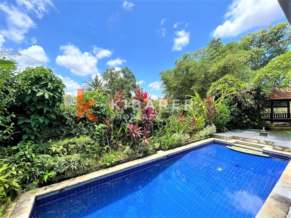 Magnificent Closed Three-Bedroom Villa Complex in Berawa — image 4