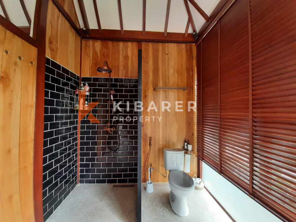 Superb Five-Bedroom Villa Located in the Peaceful Canggu Area — image 9