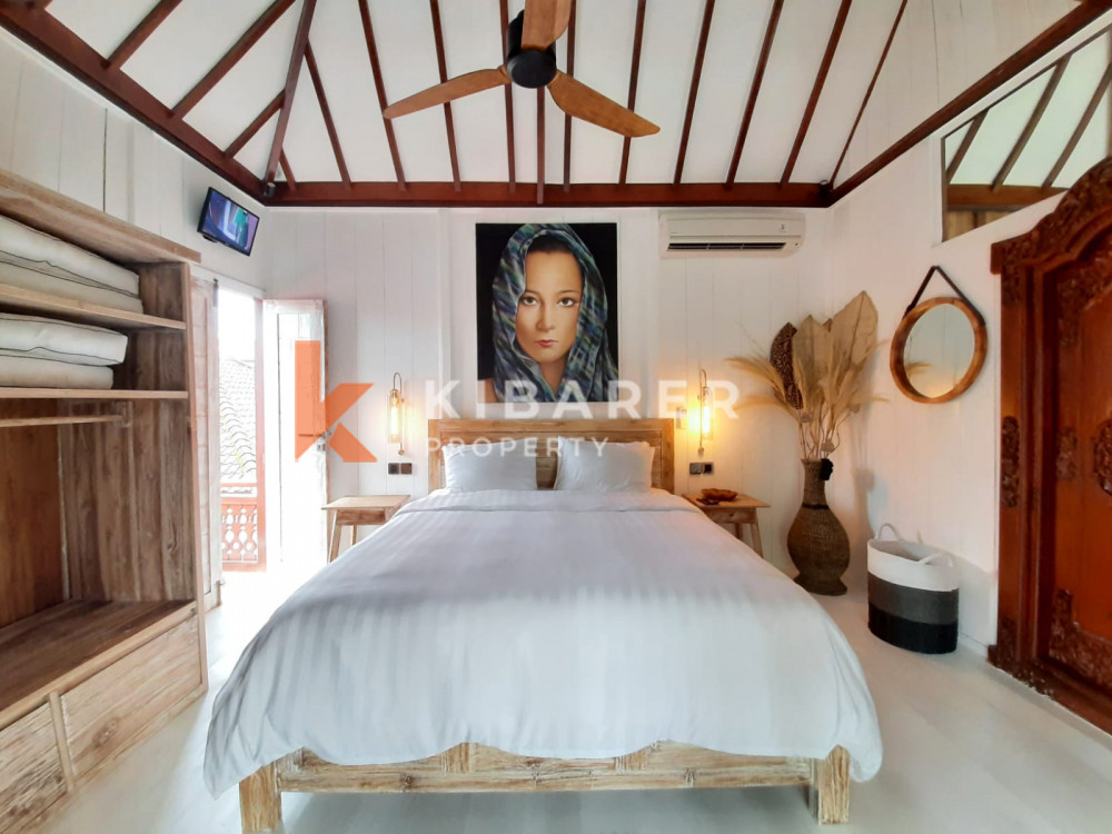 Superb Five-Bedroom Villa Located in the Peaceful Canggu Area — image 11