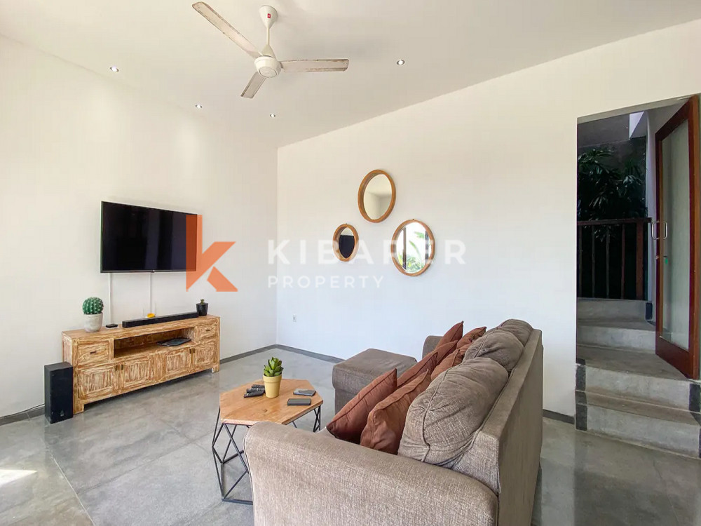 Beautiful Four-Bedroom Gated Villa in Canggu — image 9