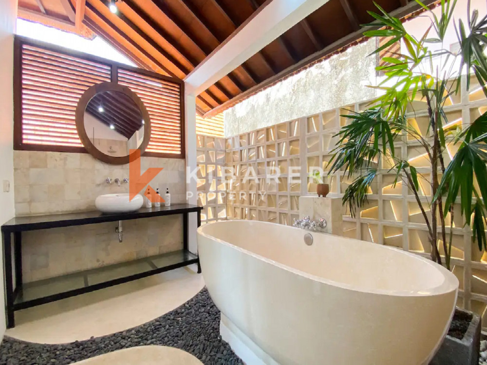Beautiful Four-Bedroom Gated Villa in Canggu — image 14