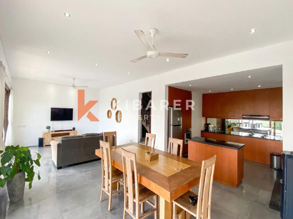 Beautiful Four-Bedroom Gated Villa in Canggu — image 6
