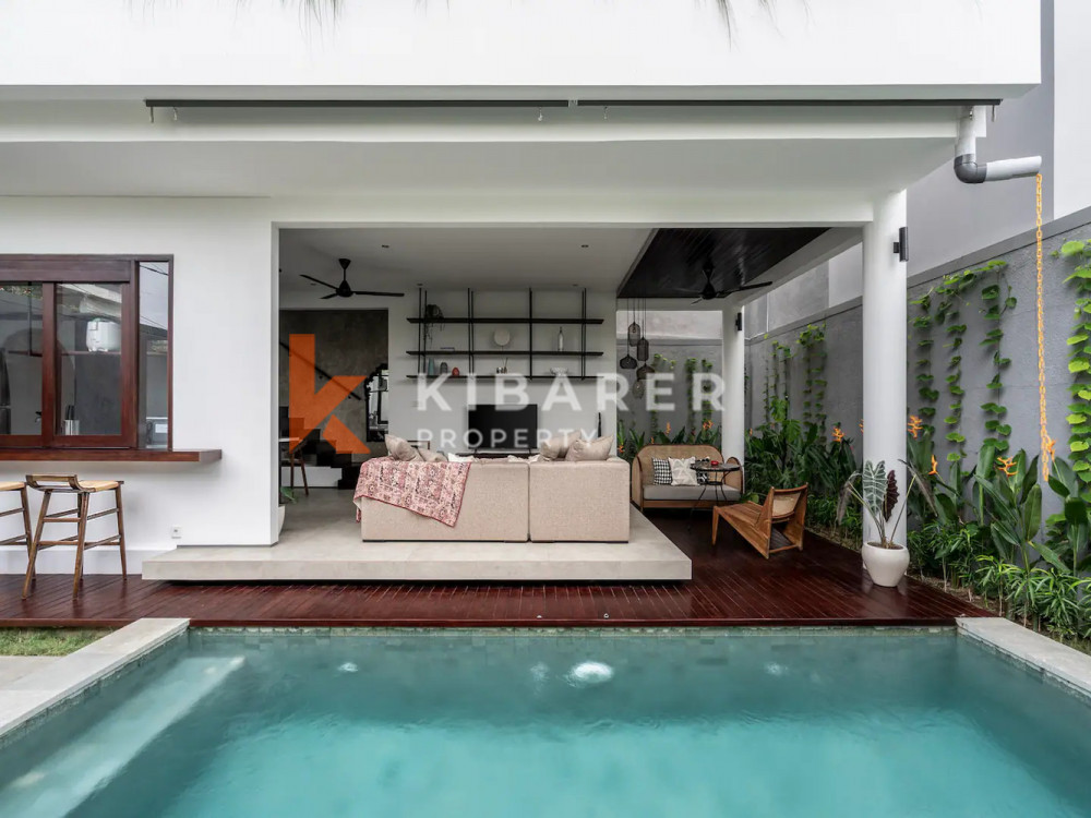 Modern Three Bedroom Villa with Open Space Living Room Nestled in Ungasan — image 3