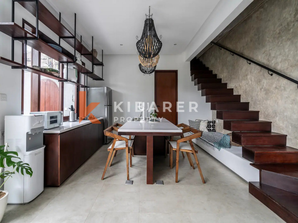 Modern Three-Bedroom Villa with Open Living Area Nestled in Ungasan — image 9