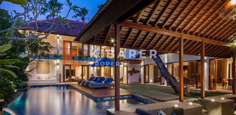 Stunning Four Bedroom Villa located in quiet Seminyak area