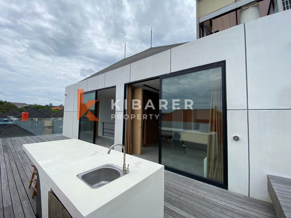 Modern Five-Bedroom Closed Living Villa Located in Jimbaran