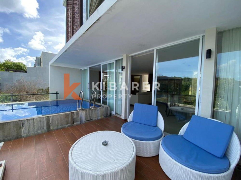 Wonderful Three Bedroom Bayview Villa With Enclosed Living in Nusa Dua — image 3