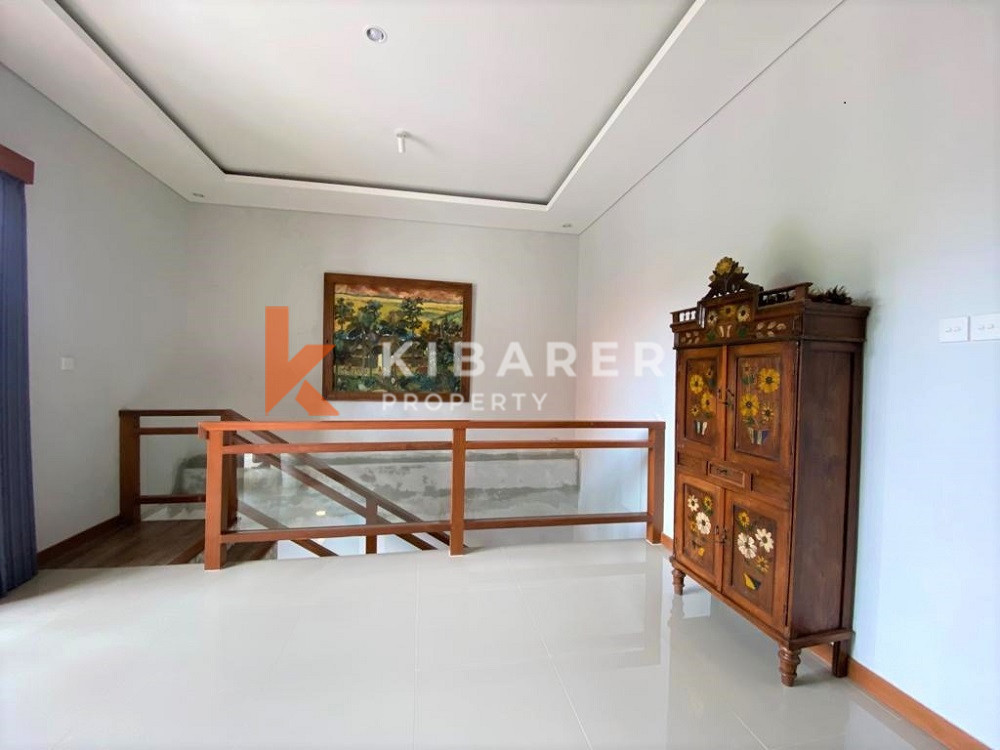 Charming Four-Bedroom Villa Located in a Perfect Area of Canggu — image 3