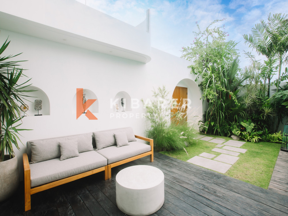 Superb Three-Bedroom Villa Surrounded by a Living Room Located in Canggu — image 15