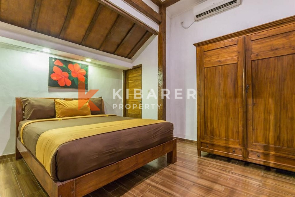 Beautiful Two Bedroom Joglo Villa situated in Canggu — image 3