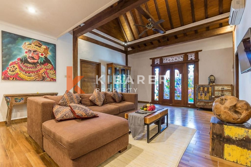 Beautiful Two-Bedroom Joglo Villa Located in Canggu — image 10