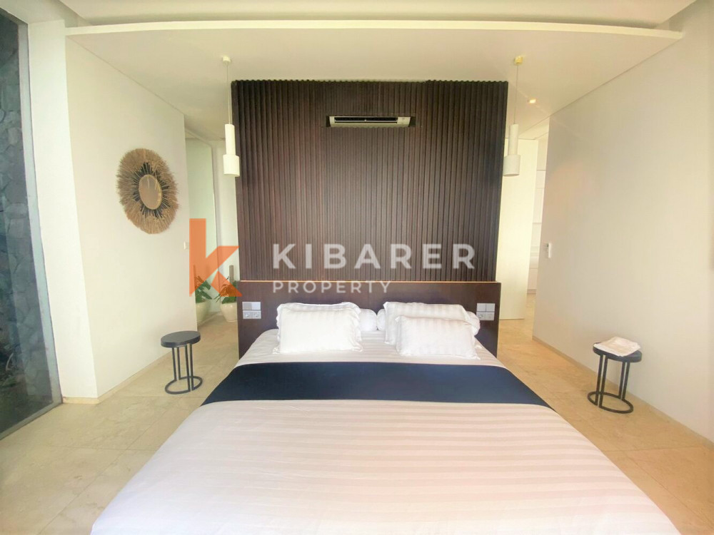Modern Two Bedroom Enclosed Livingroom Villa with Sea View in Uluwatu — image 9