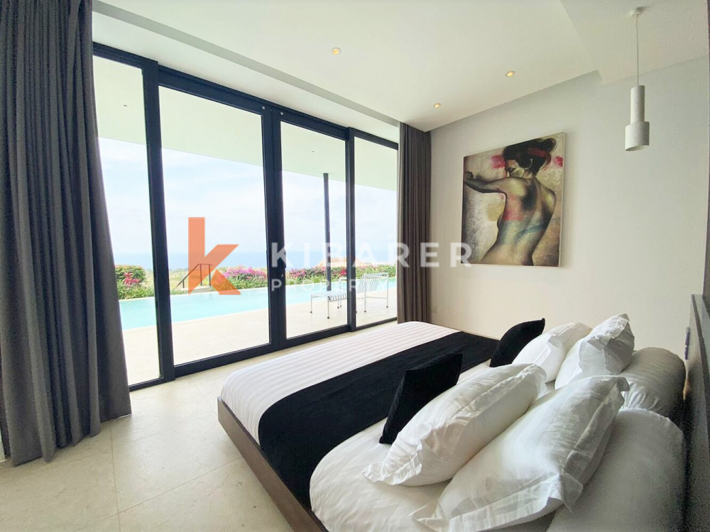Modern Two Bedroom Enclosed Livingroom Villa with Sea View in Uluwatu — image 15