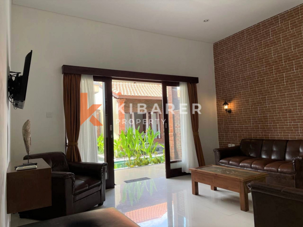 Charming Two Bedroom Villa perfectly situated in Canggu — image 2