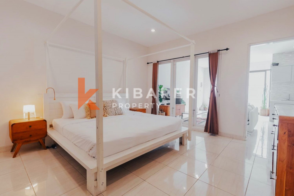 Two Bedroom Closed Living Boutique Villa in a Prime Seminyak — image 4