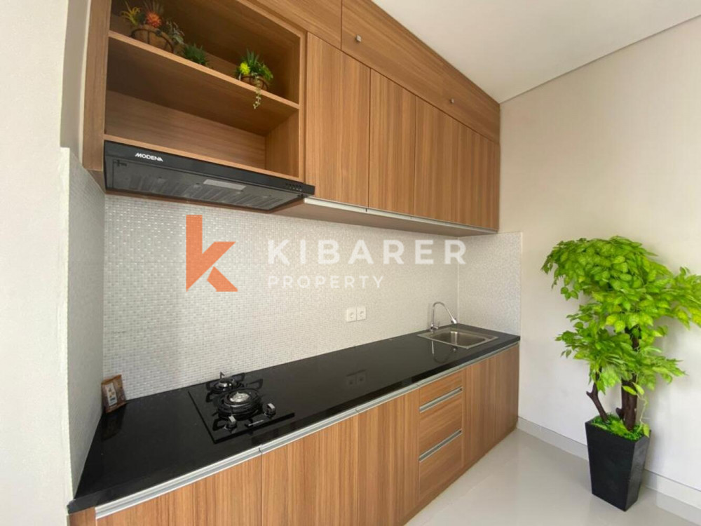 Cozy Two-Bedroom Enclosed Living Room Villa Situated in Ungasan — image 4