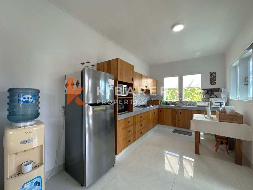 Cozy Five Bedroom Close Living Villa in Seminyak — image 9