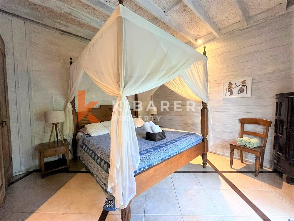 Near the Beach Beautiful Four-Bedroom Villa Located in Berawa — image 3
