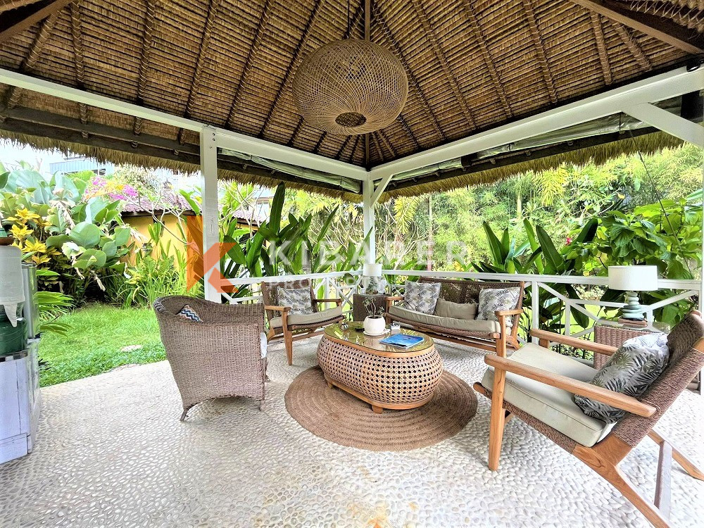 Near the Beach Beautiful Four-Bedroom Villa Located in Berawa — image 16