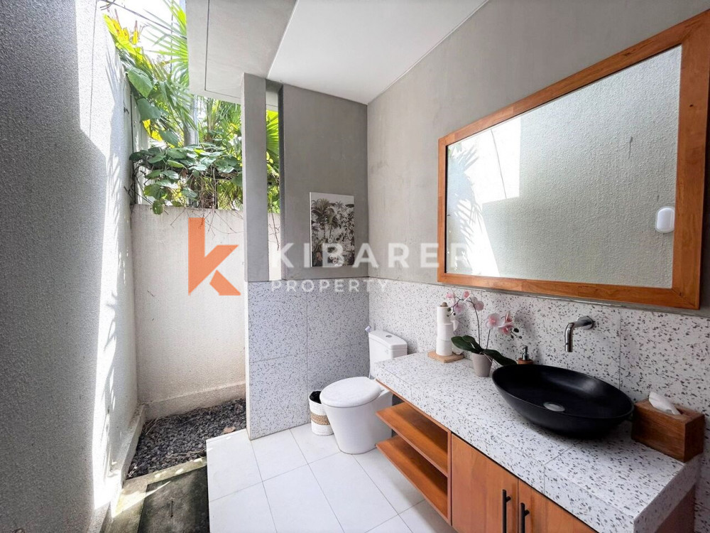 Wonderful Two Bedroom Open Living Villa Situated in Seminyak — image 6
