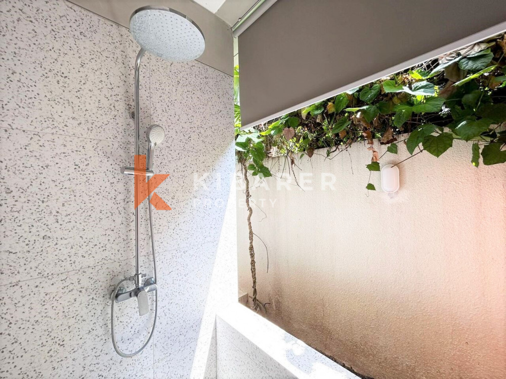 Beautiful Two Bedroom Open Living Villa Strategically Set in Seminyak — image 9